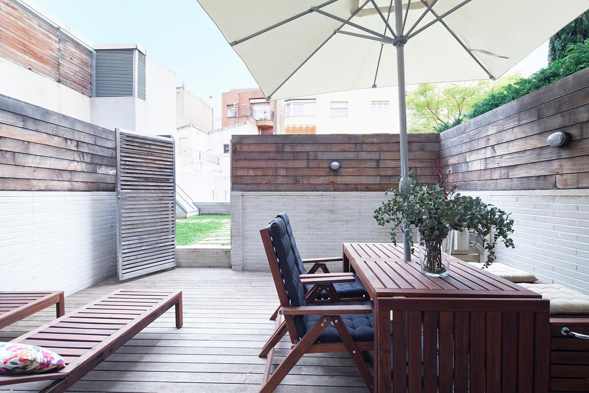 My Space Emirates - Splendid Apartment With Terrace And Pool Near Park Gueell Barcelona Eksteriør bilde