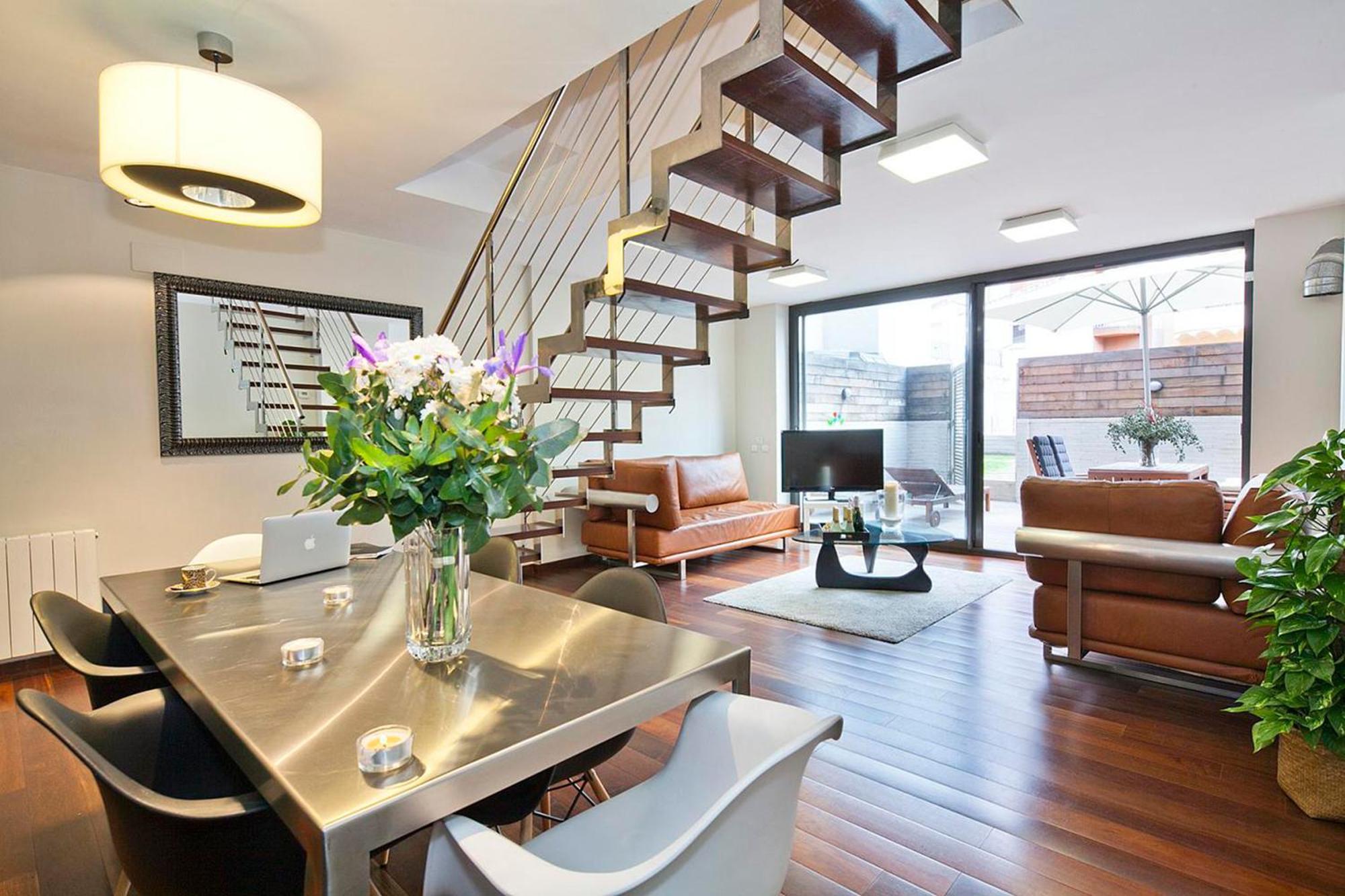 My Space Emirates - Splendid Apartment With Terrace And Pool Near Park Gueell Barcelona Eksteriør bilde