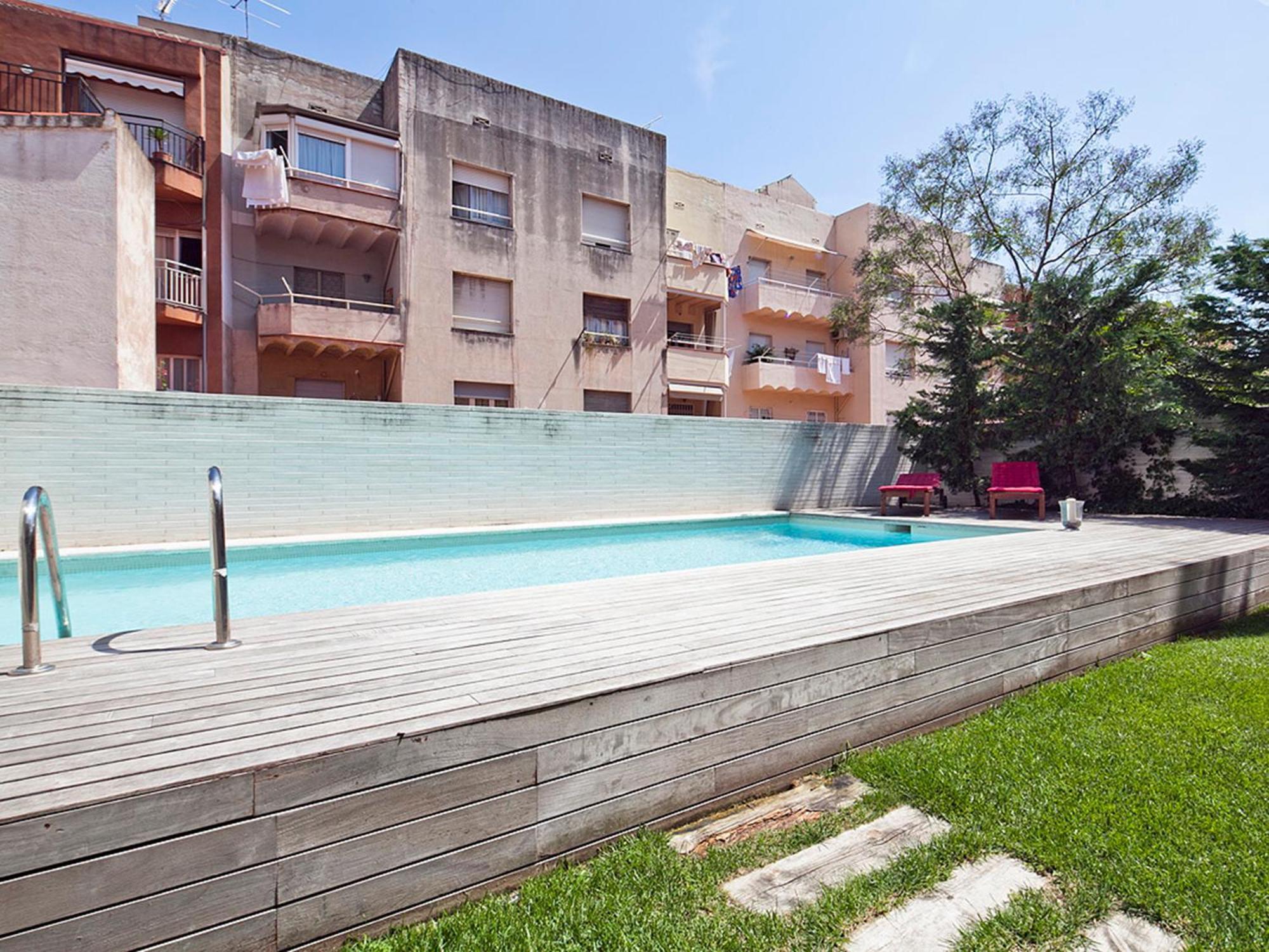 My Space Emirates - Splendid Apartment With Terrace And Pool Near Park Gueell Barcelona Eksteriør bilde