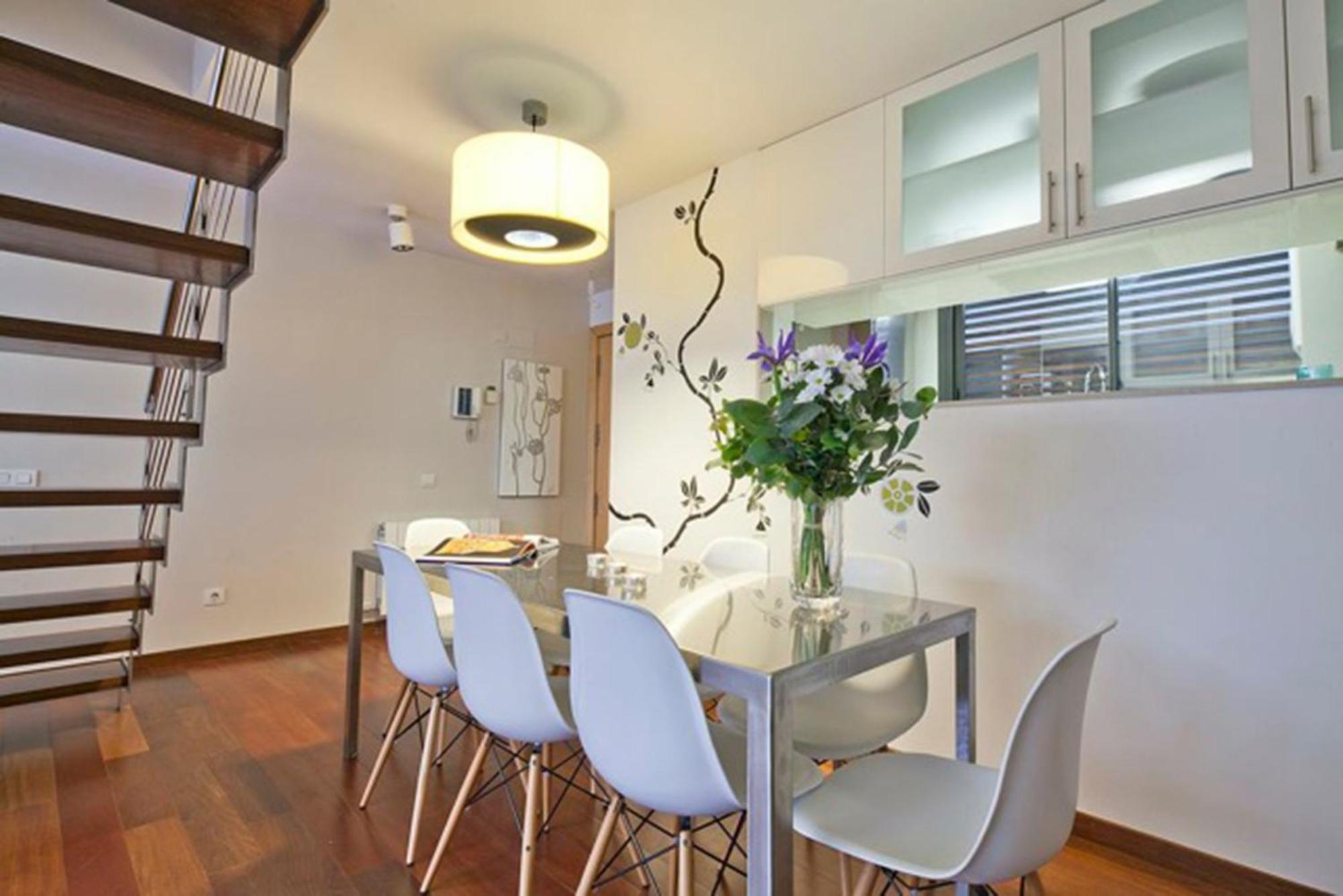 My Space Emirates - Splendid Apartment With Terrace And Pool Near Park Gueell Barcelona Eksteriør bilde